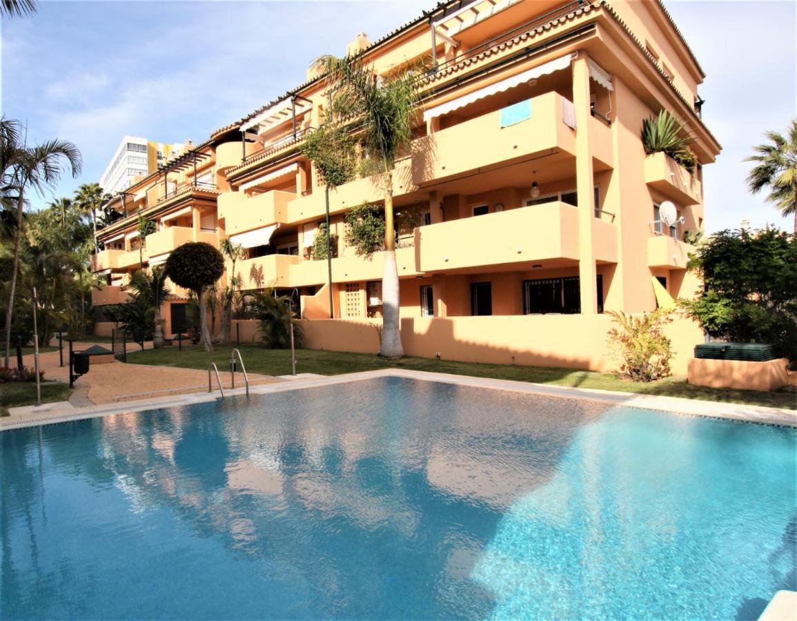 Apartamento Beachfront La Jacaranda มาร์เบยา ภายนอก รูปภาพ